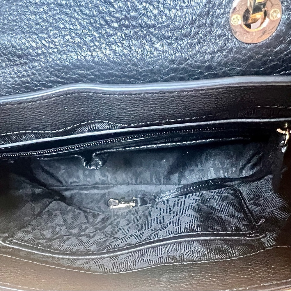 Michael Kors Black Pebble Leather Emery Purse with Turn Lock 🔐 👛 - Picture 10 of 12